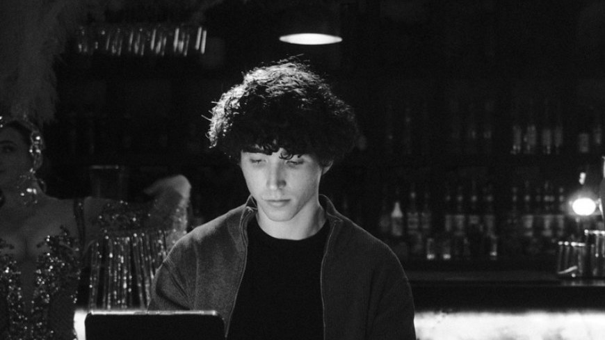 Zak Gowing playing piano